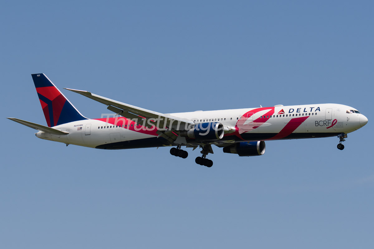 N845MH BCRF Pink Ribbon